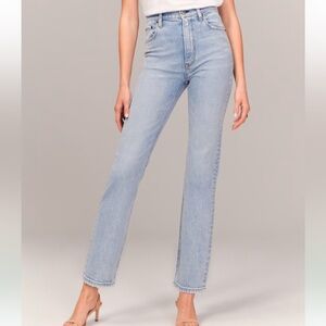 Abercrombie & Fitch Light Ultra High Rise Ankle Straight Jeans